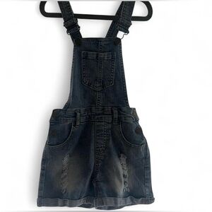 Little Bipsy 5t-6t. Denim  Overalls. Never worn.